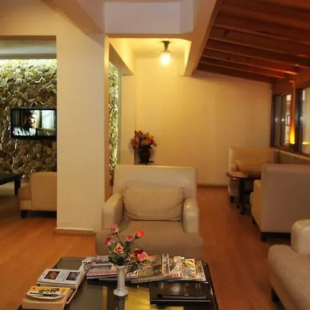 Koz Eren Hotel Çeşme