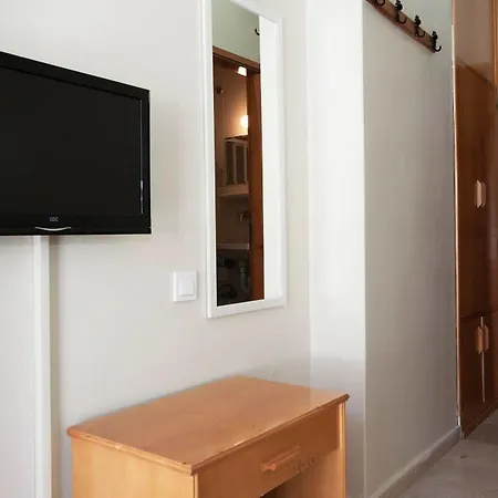 Koz Eren Otel Çeşme