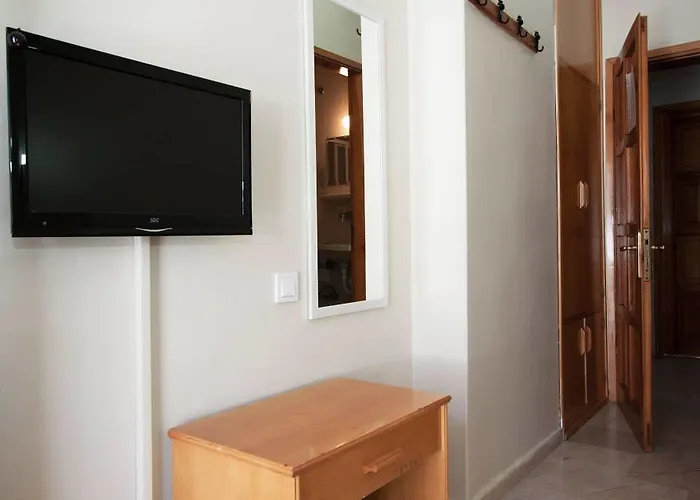 Koz Eren Hotel Çeşme