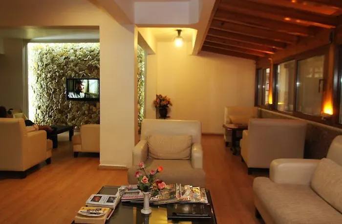 Koz Eren Hotel Çeşme