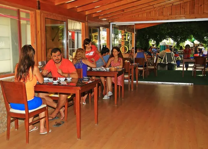 Koz Eren Hotel Çeşme